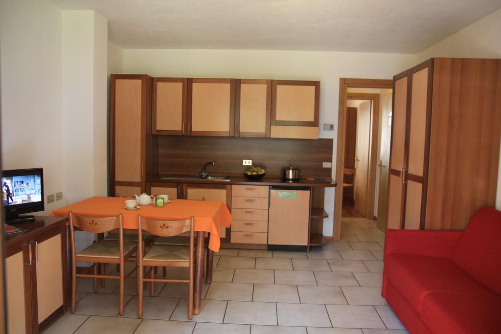 Residence Elga Valdisotto Exterior photo